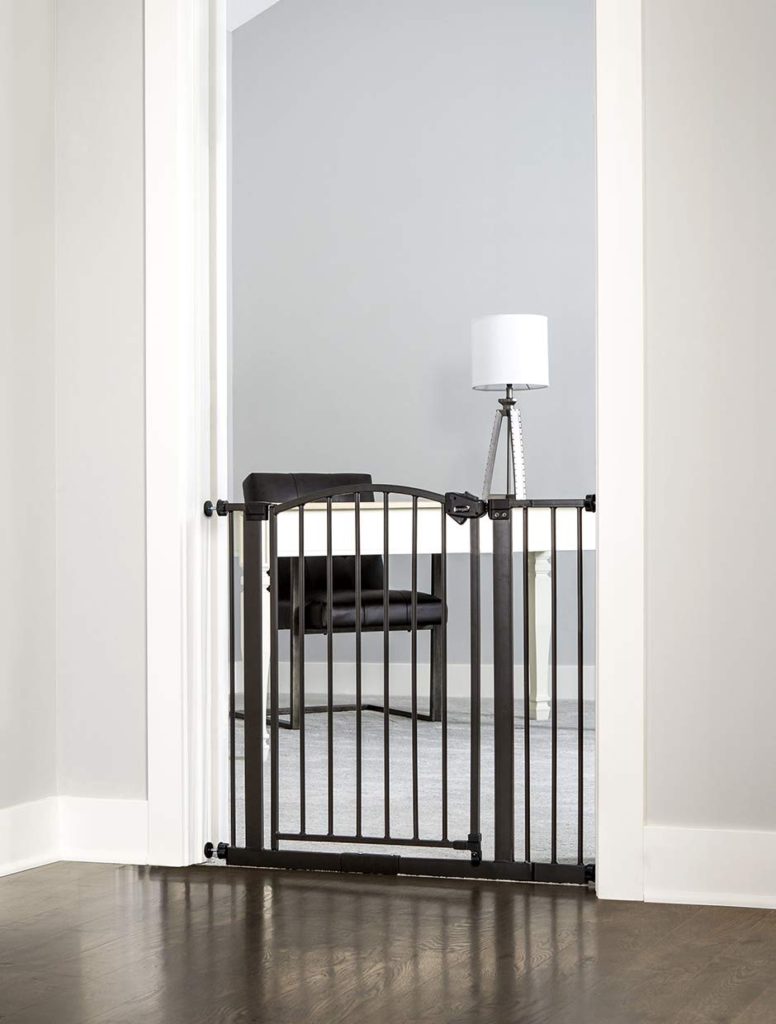  Regalo Easy Step Arched Décor Walk Thru Baby Gate